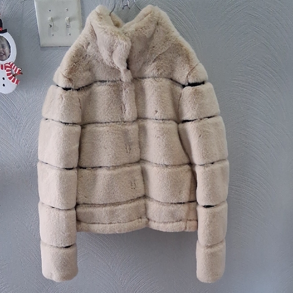 Karl Lagerfeld Jackets & Blazers - Karl Lagerfeld Beige Teddy Jacket